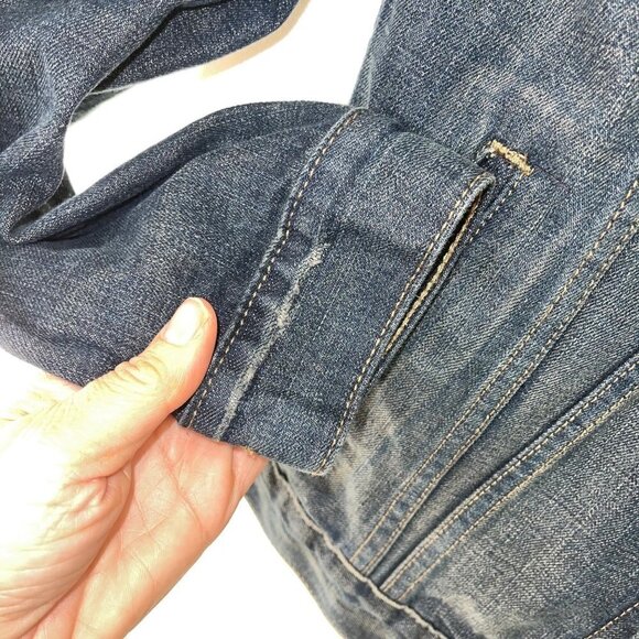 Levi's Women's Denim Trucker Jacket Blue Size Small Pure Cotton Cuffs Buttons - Picture 8 of 15